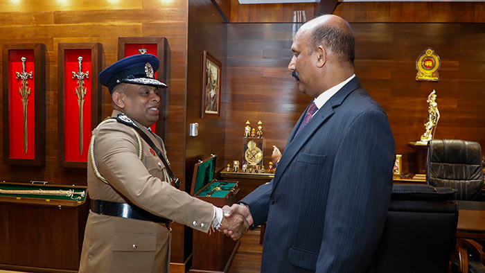 IGP Deshabandu Tennakoon meets Defence Secretary Kamal Gunaratne