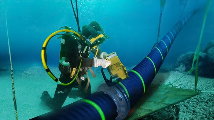 Undersea transmission line