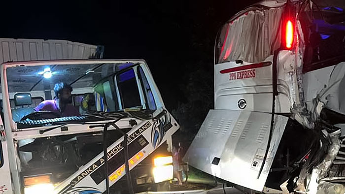 Three killed in fatal lorry-bus accident on A9 road in Mankulam, Sri Lanka