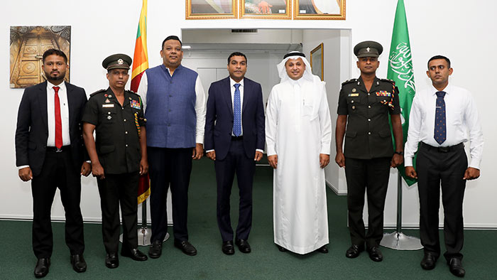 Sri Lanka Haj Committee member Milfer Gaffoor and Tri Forces members at the Saudi Embassy