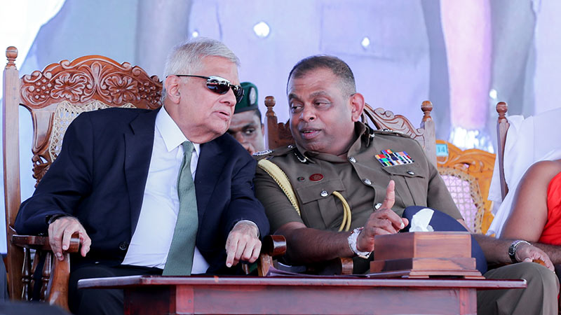 Sri Lankan President Ranil Wickremesinghe with Inspector General of Police (IGP) Deshabandu Tennakoon