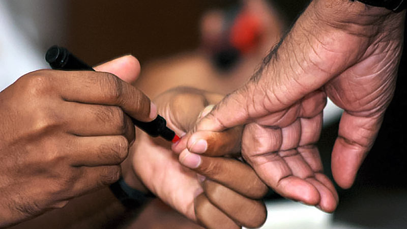 Sri Lankan voter at an election