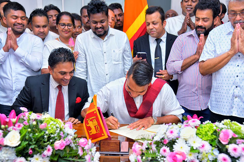 Namal Rajapaksa signs nomination papers for Presidential Election