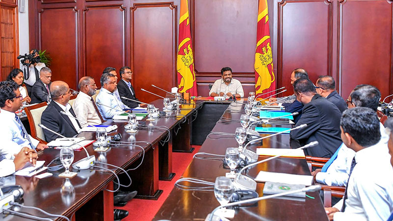 Sri Lankan President Anura Kumara Dissanayake in a discussion with senior officials from the Export Development Board and leading exporters