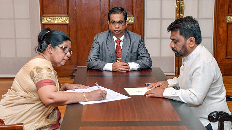 Murdu Nirupa Bidushinie Fernando sworn in as Acting Chief Justice of Sri Lanka