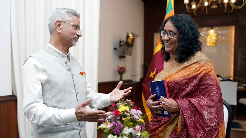 Indian Foreign Minister Dr. S. Jaishankar with Sri Lankan Prime Minister Dr. Harini Amarasuriya