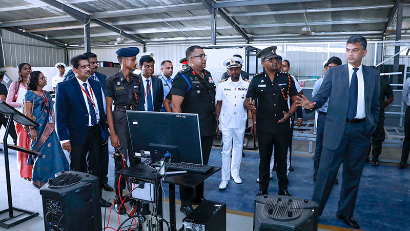 Sri Lanka's Defence Secretary Sampath Thuyacontha visits centre for Defence research and development