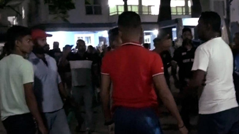 Tension at Pamunugama Police Station over alleged assault on arrested youths