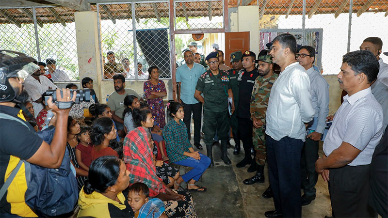 Defence Secretary Sampath Thuyacontha inspects disaster relief operations in Jaffna