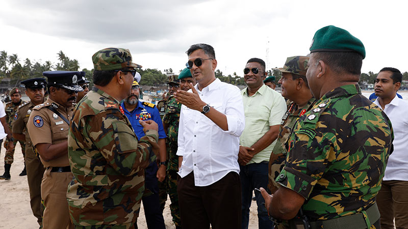 Sri Lanka’s Defence Secretary, Sampath Thuyacontha visits Arugam Bay