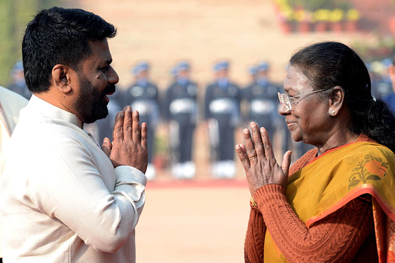 Sri Lankan President Anura Kumara Dissanayake with Indian President Droupadi Murmu