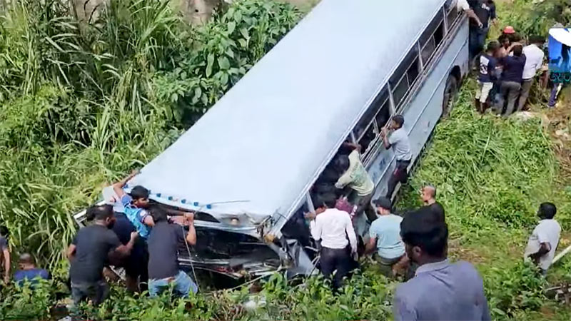 Three dead, 46 injured as bus overturns on Hatton-Kandy main road