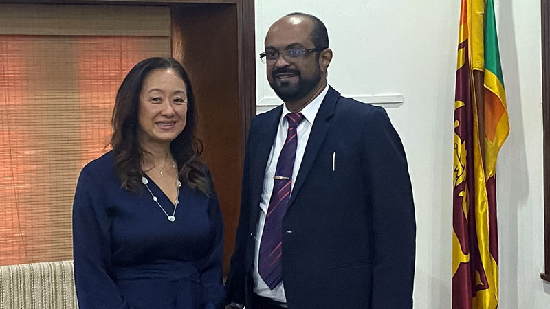 U.S. Ambassador Julie Chung with Sri Lanka's Energy Minister Kumara Jayakody