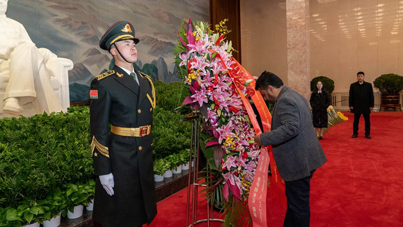 Sri Lanka President Anura Kumara Dissanayake pays tribute at Mao Zedong mausoleum