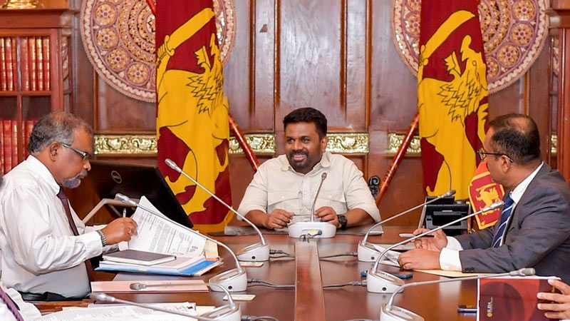 Sri Lanka President Anura Kumara Dissanayake discussing the 2025 budget during a meeting at the Presidential Secretariat in Colombo