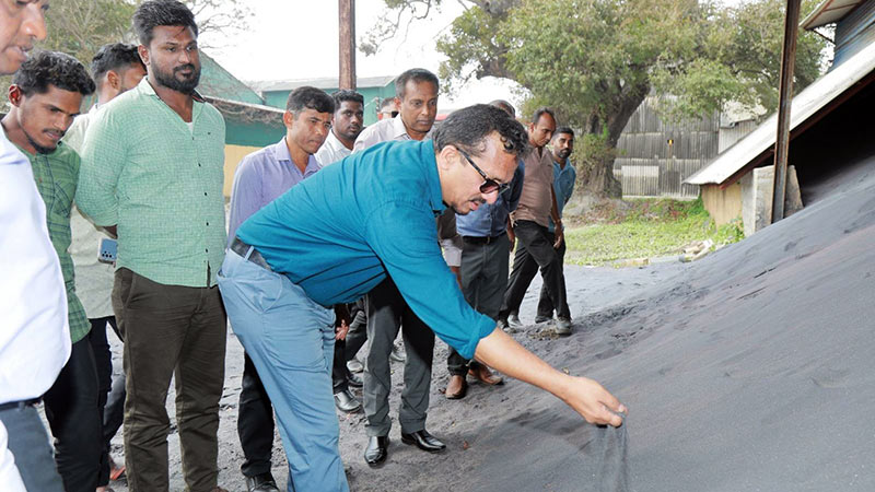 Industry Minister Sunil Handunnetti reviews Lanka Mineral Sands factory operations in Pulmoddai