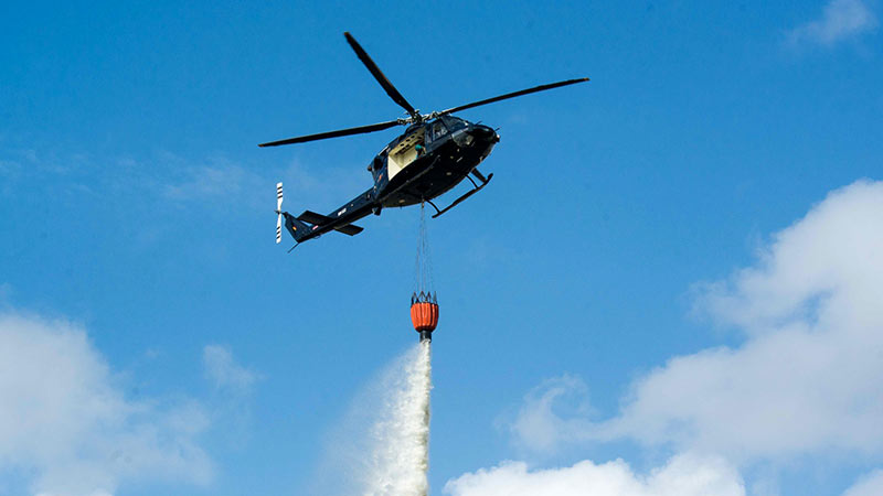 Sri Lanka Air Force Extinguishes Fire in Nallathanniya Reserve